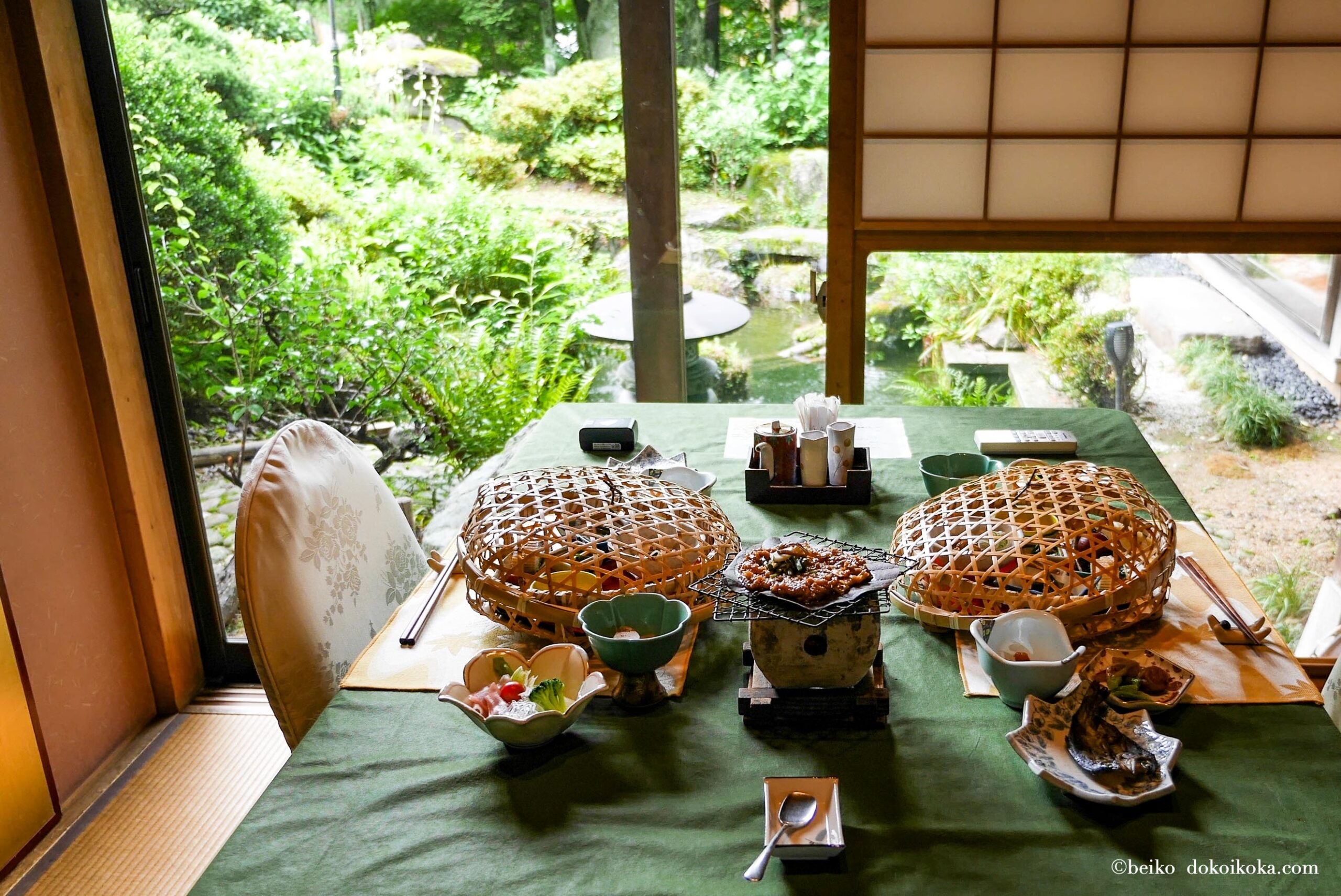 料亭旅館 八ツ三館。国登録有形文化財に泊まれる宿〜お食事[宿泊記] 次はどこいく？
